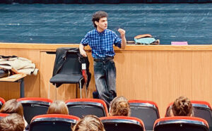 Encuentro con Mario Obrero, joven poeta y estrella emergente de la literatura española contemporánea