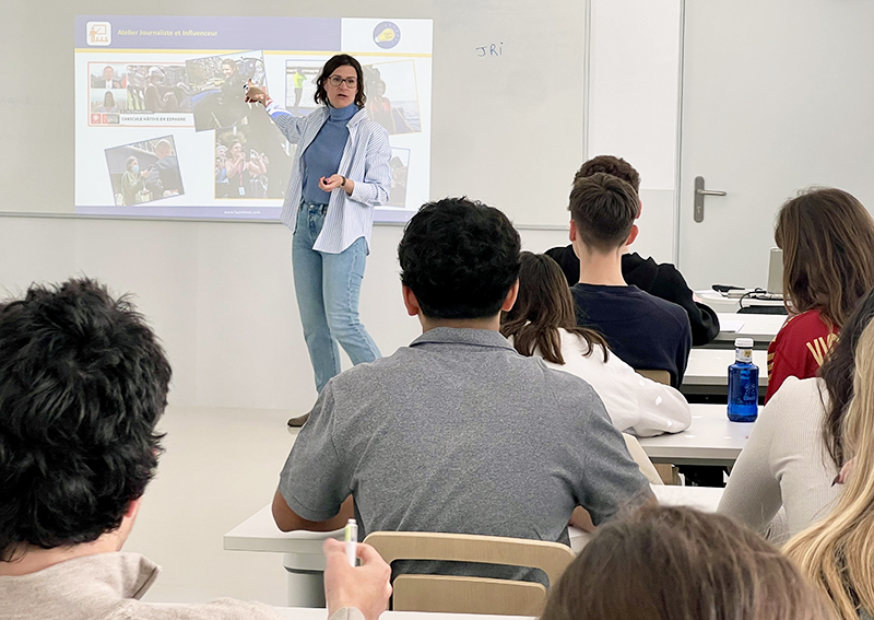 Décrypter l’info : Laure Linot éveille l’esprit critique de nos élèves